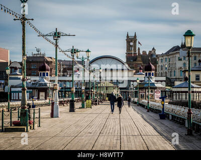 Promenade, North Pier, Blackpool, Lancashire, UK. Stockfoto