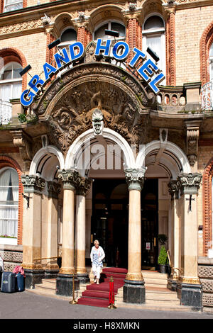 Eingang zum Grand Hotel, Scarborough, North Yorks. UK Stockfoto