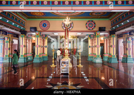 Innenseite des Sri Mahamariamman Hindu-Tempel in Chinatown. Es ist die älteste in Kuala Lumpur. Malaysien Stockfoto