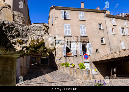 Fontaine de Valensole Haute Provence Frankreich 04. Stockfoto