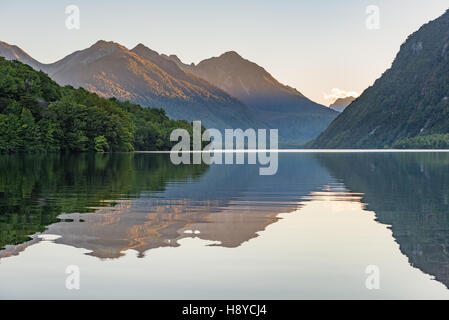 Lake Gunn, Fiordland-Nationalpark, Südinsel, Neuseeland Stockfoto