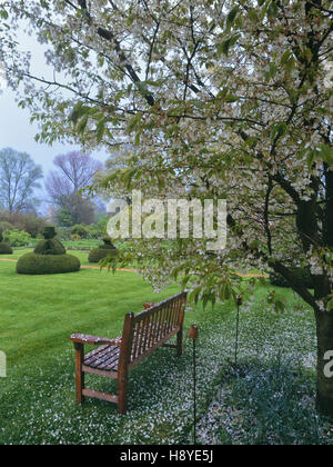 Die Manor Gardens. Hemingford Grey Manor. Huntingdon. England. Großbritannien Stockfoto