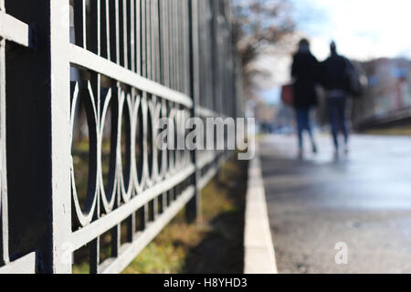 Straße Schmiedeeisen Zaun Stockfoto