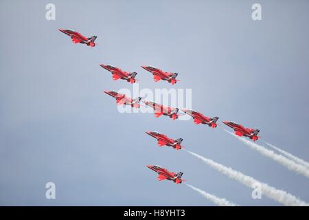 Die Kunstflugstaffel der Royal Air Force Red Arrows Stockfoto