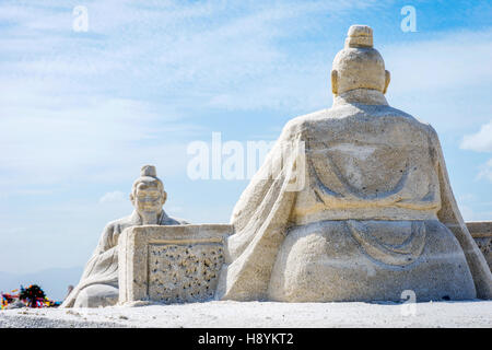 Dschingis Khan Statue aus Salz am Salzsee Chaqia, Qinghai, China Stockfoto