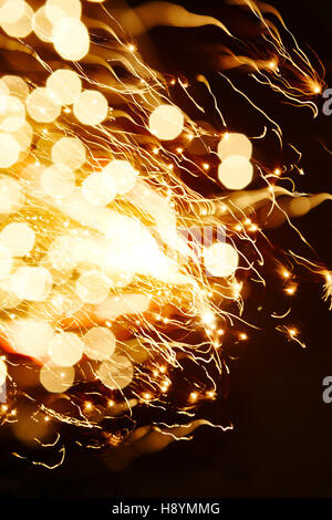 Goldene Overlay Hintergrund des goldenen Lichter mit Bokeh-Effekt. Textfreiraum umfasst. Stockfoto