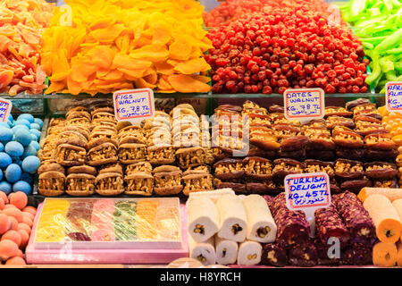 Türkische Köstlichkeiten in Istanbul, Türkei Stockfoto