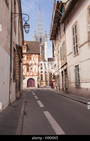 Die Gassen des alten Dijon in Frankreich. Stockfoto