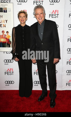 Hollywood, USA. 16. November 2016. Annette Bening, Warren Beatty, beim AFI FEST 2016 von Audi - eine Hommage an Annette Bening und Gala-Screening von der A24 "20th Century Women" in TCL Chinese Theatre, Kalifornien am 16. November 2016 vorgestellt. © Faye lernen/Medi Stockfoto