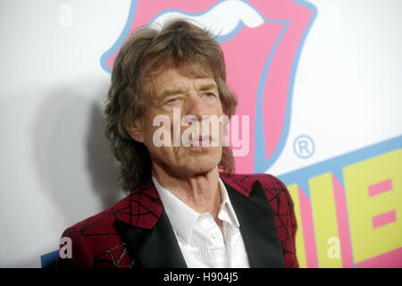 Mick Jagger besucht The Rolling Stones-Exhibitionismus Opening Night am Industria Superstudio am 15. November 2016 in New York City. | Verwendung weltweit Stockfoto