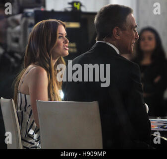 New York, NY, USA. 17. November 2016. Heutige Isla Fisher bei NBC in New York City am 17. November 2016 zeigen. Bildnachweis: RWS/Punch/Alamy Live-Nachrichten Stockfoto