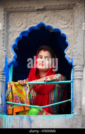 Frau im bunten Sari, Jodhpur, Rajasthan, Indien Stockfoto