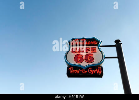 Zeichen für die Kreuzer 66 Cafe in Williams, Arizona Stockfoto