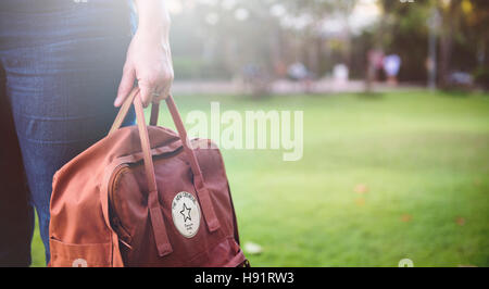 Frau Reisen Bagpacker Wochenende entspannen Konzept Stockfoto