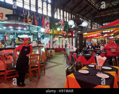 Chile, Santiago, Donde Augusto Restaurant innerhalb der Mercado Central. Stockfoto