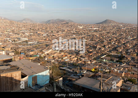 Lima, Peru. Bezirk von Villa El Salvador. Stockfoto