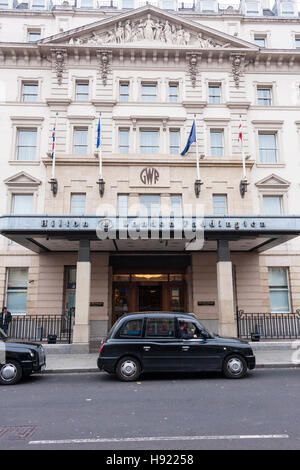 Eingang zum The Hilton London Paddington, ehemals Great Western Royal Hotels, London, UK Stockfoto