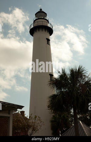 Der Leuchtturm an der Südspitze von St. Simons Island in Georgia Stockfoto