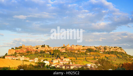 Mittelalterliche Stadt Orvieto Panoramablick. Umbria, Italien, Europa. Stockfoto