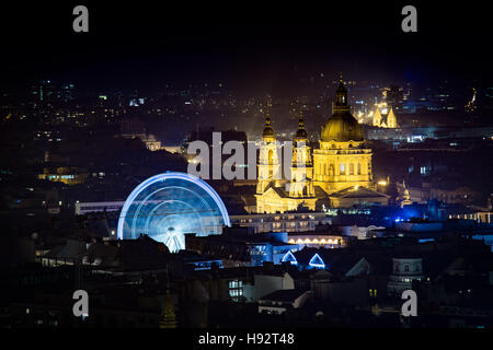 Budapest Wheeel und St.-Stephans-Basilika Stockfoto