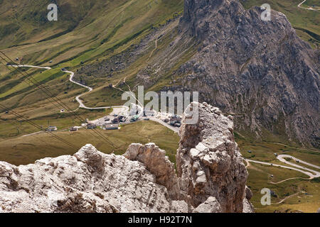 Landschaft im Skigebiet Canazei im September, Region Trentino, Südtirol, Italien. Stockfoto