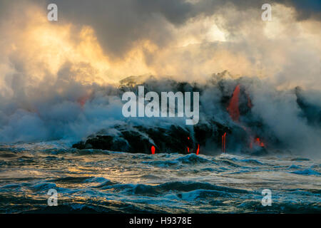 Lava-Bootstour, Kilauea-Vulkan, HVNP. Insel von Hawaii, Hawaii Stockfoto
