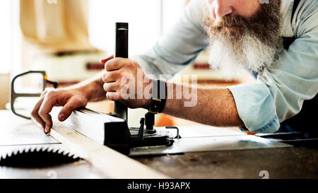 Tischler Craftmanship Zimmerei Handwerk Holz Workshop-Konzept Stockfoto