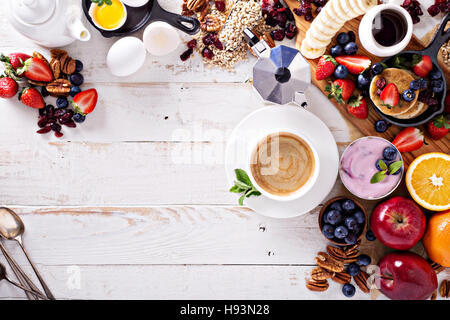 Brigt und bunten Frühstückszutaten Stockfoto