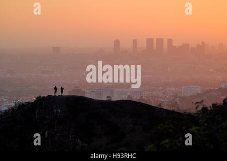 Los Angeles-Westwood Sonnenuntergang Stadtbild von Griffith Park, Kalifornien Stockfoto