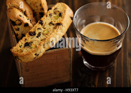 Hausgemachte Kekse mit Kaffee Stockfoto