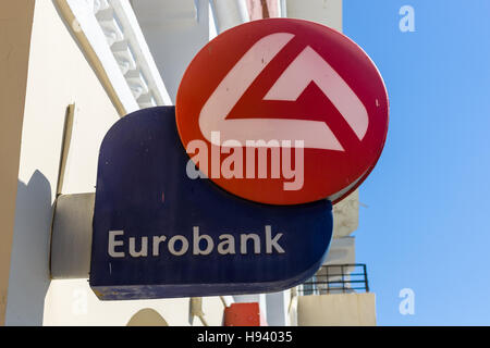 Eurobank Zeichen in der Küstenstadt Stadt Agios Nikolaos Stockfoto