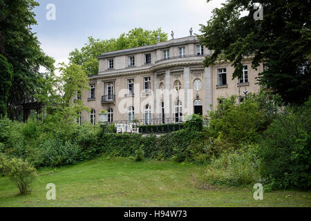 Berlin. Deutschland. Haus der Wannsee-Konferenz, Denkmal und pädagogische Website. Stockfoto