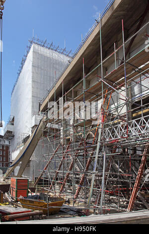 Umfangreiche bauliche unfertige, das Commonwealth Institutsgebäude in das neue Design-Museum in Kensington zu konvertieren Stockfoto