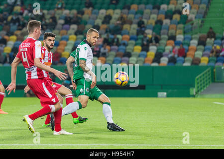 18. November 2016. Lissabon, Portugal. Sporting Niederländisch weiterleiten Luc Castaignos (20) in Aktion während der Spiel Sporting CP V SC Praiense Credit: Alexandre de Sousa/Alamy Live News Stockfoto