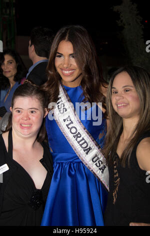 Miami, Florida, USA. 18. November 2016. Courtney Sexton Miss Florida USA besucht die 20. jährlichen Best Buddies Miami Gala im Ice Palace Studios am 18. November 2016 in Wynwood, Florida. © Foto Zugang/Alamy Live-Nachrichten Stockfoto