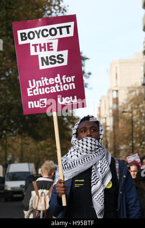 London, UK. 19. November 2016. Tausende von Demonstranten demonstrieren in London gegen die Regierung Kürzungen und Reformen im Bildungs- und anspruchsvolle frei, gute Qualität weiter und Hochschulbildung, für jeden Kredit zugänglich: Dinendra Haria/Alamy Live News Stockfoto