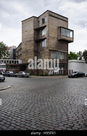 Berlin. Deutschland. ExRotaprint Gebäude, administrativen Block an der Ecke der Gottschedstrasse und Bornemannstrasse, Hochzeit. Stockfoto