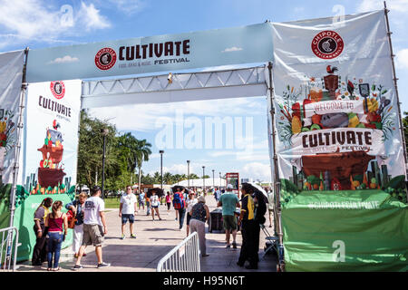 Miami Florida, Bayfront Park, Chipotle Culte Festival, Front, Eingang, Besucher reisen Reise Touristik Tourismus Wahrzeichen Kultur Cultu Stockfoto