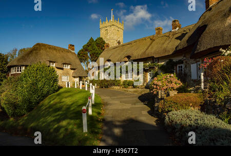 Strohgedeckten Hütten am Gosdhill Stockfoto