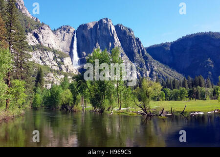 Upper Yosemite fall Yosemite National Park, Kalifornien, USA auf Frühling. Stockfoto