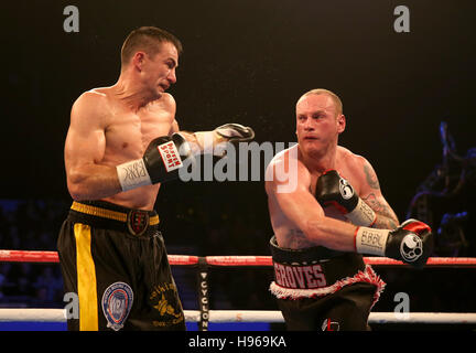 George Groves gegen Eduard Gutknecht in der SSE-Arena Wembley, London. Stockfoto