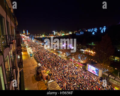 Großbritannien, Schottland, Lothian, Edinburgh, Silvester-Party auf die Princes Street. Stockfoto