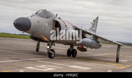 RNAS Culdrose trainiert Flugzeugabfertiger für Operationen auf zukünftige Flugzeugträger Stockfoto