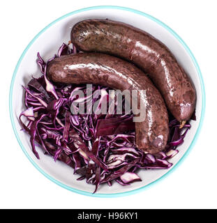 Hausgemachte Blutwurst mit Kraut auf einem weißen Hintergrund. Studio Photo Stockfoto