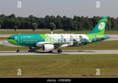 München - 8. August 2016: Aer Lingus Airbus A320 am Flughafen München Stockfoto