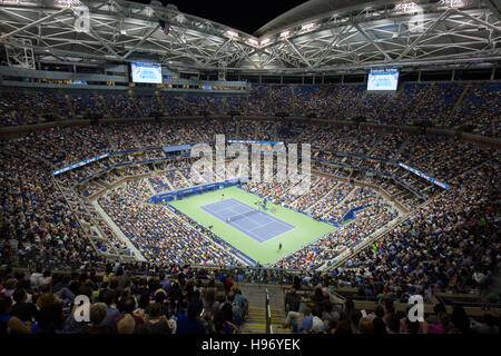 Arthur Ashe Stadium, Nacht-Session, uns Open 2016 Stockfoto