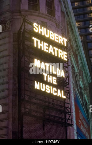 Matilda das Musical in der Shubert Baumwollweberei in New York City Stockfoto