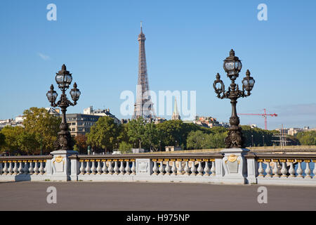 Brücke von Alexandre III in Paris, Frankreich Stockfoto