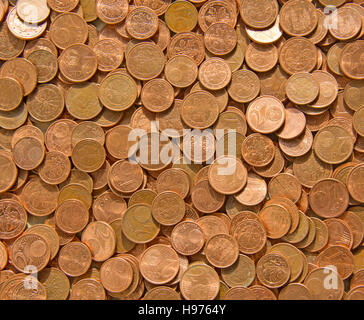 Haufen von Euro-Cent-Münzen Stockfoto