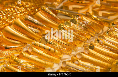 Gold auf der berühmten Gold Souk in Dubai Stockfoto